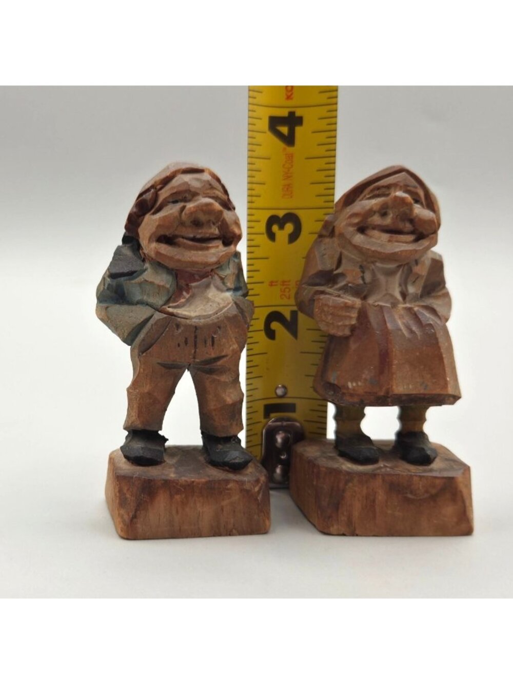 Vintage European Hand-Carved Wooden Figurines Old Couple Tyrolean Folk Art - Picture 10 of 10